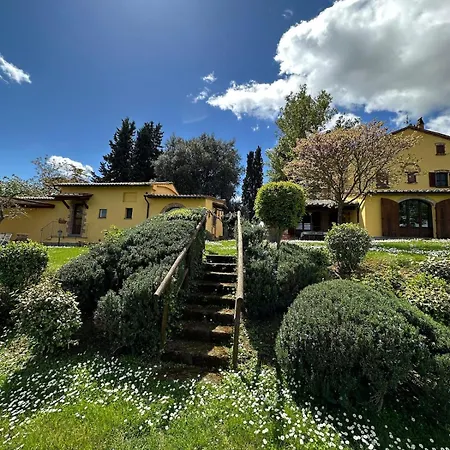 Holiday home Il Noce Peaceful Tuscan Haven With Pool And Views Cortona